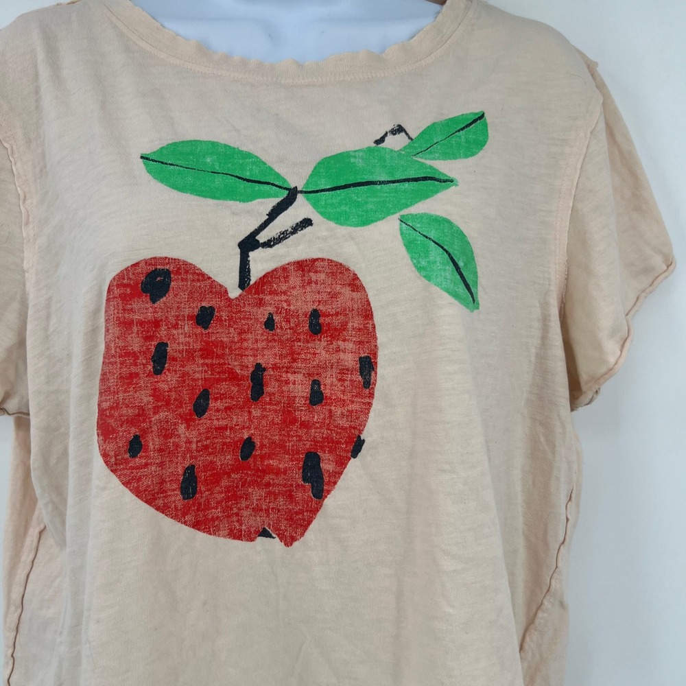 Maeve by Anthropologie Large Peach Strawberry Graphic Tee Raw Hem - Picture 9 of 10